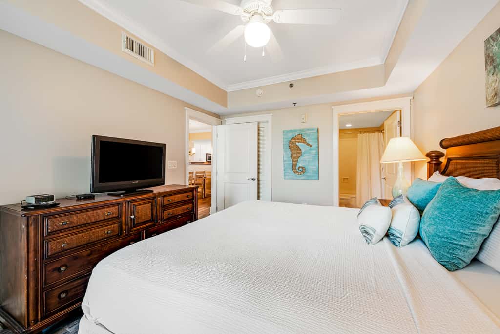 3rd Floor Condo At Waterscape 490 Feet Of Private Beach