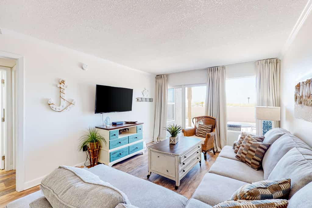Island Echos 1F