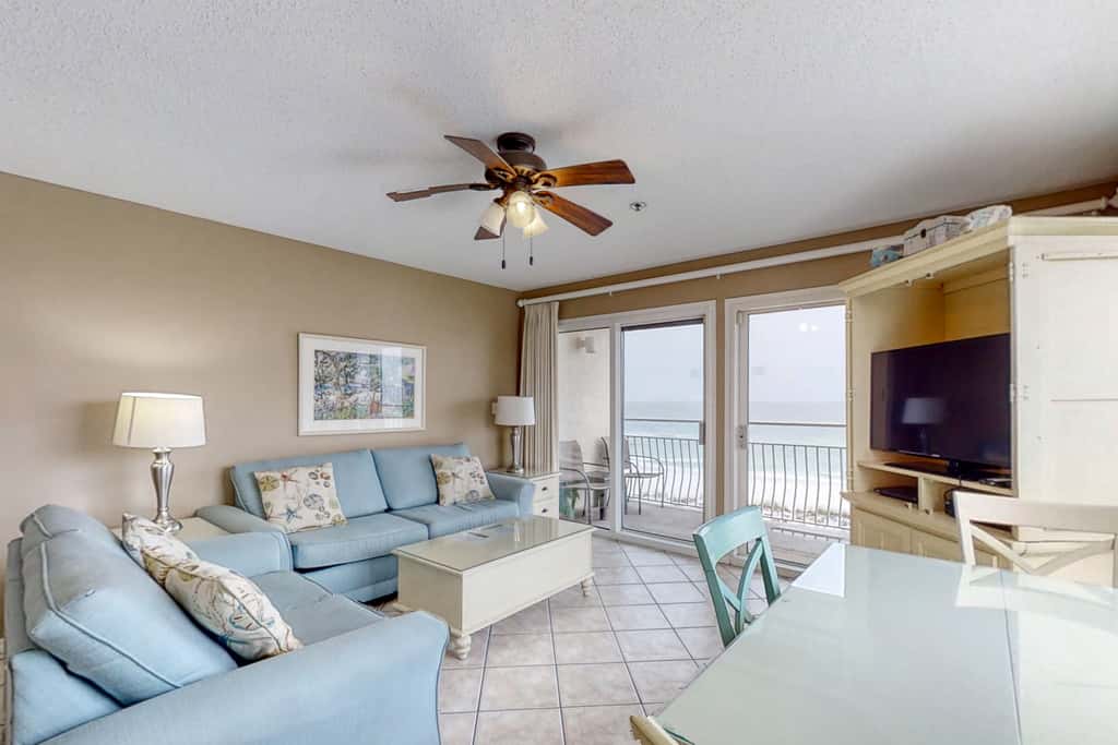 Gulf Front 2nd Floor Condo Pool, Beach Boardwalk, in Heart of Destin