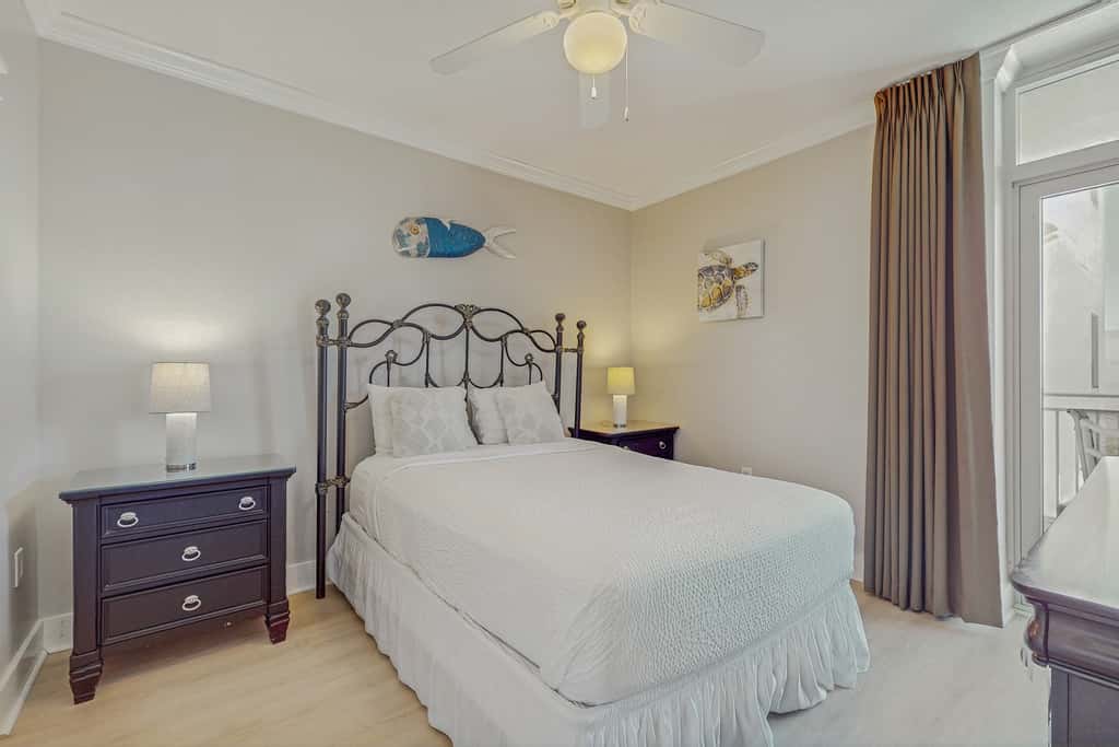 5th-Floor Condo w Pool & Ocean Views, Balcony, Shared Outdoor Pool, Hot Tub, Gym