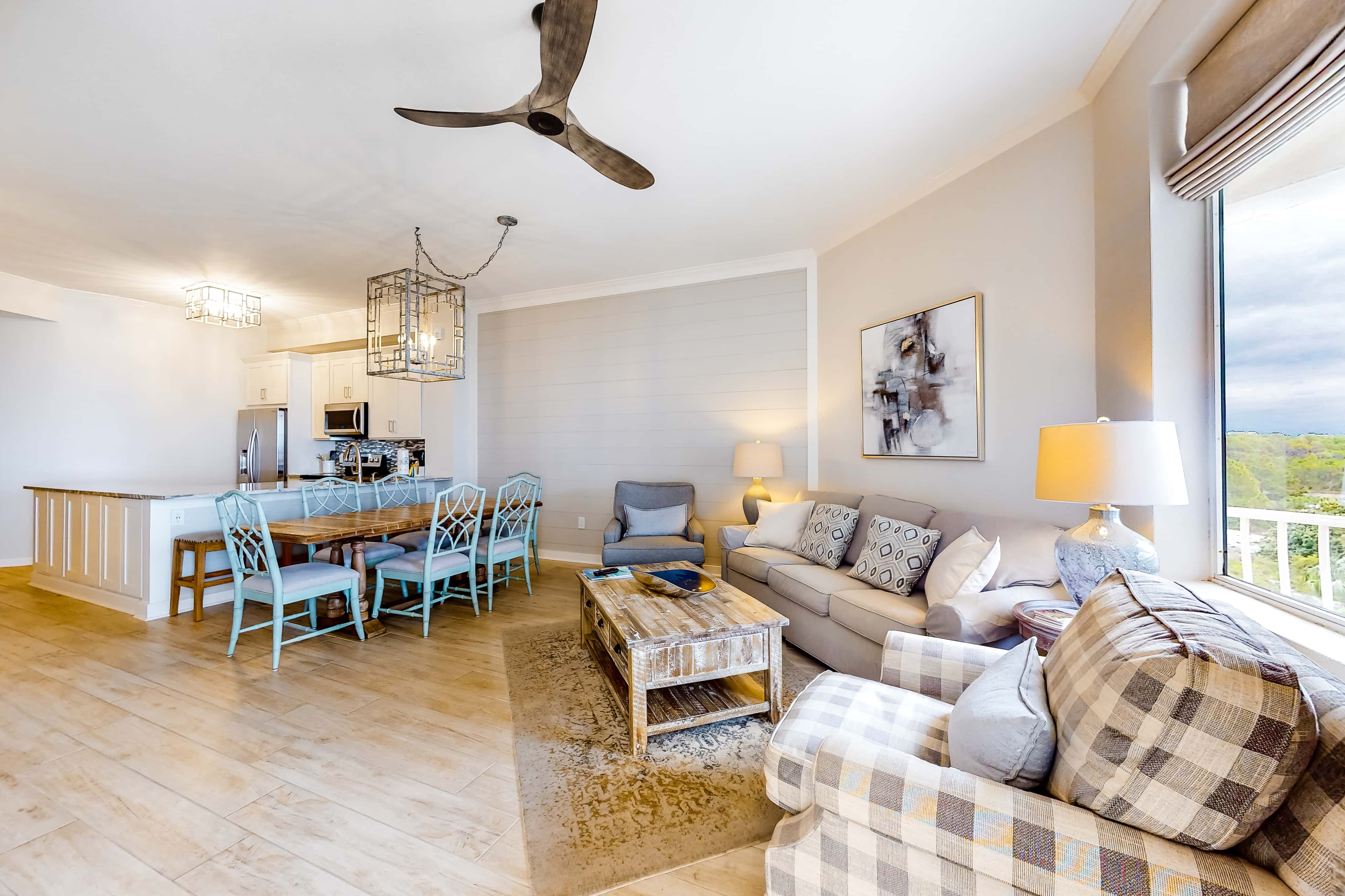 Stunning 4th-floor condo with pool, tennis, pickleball, ocean & beach view