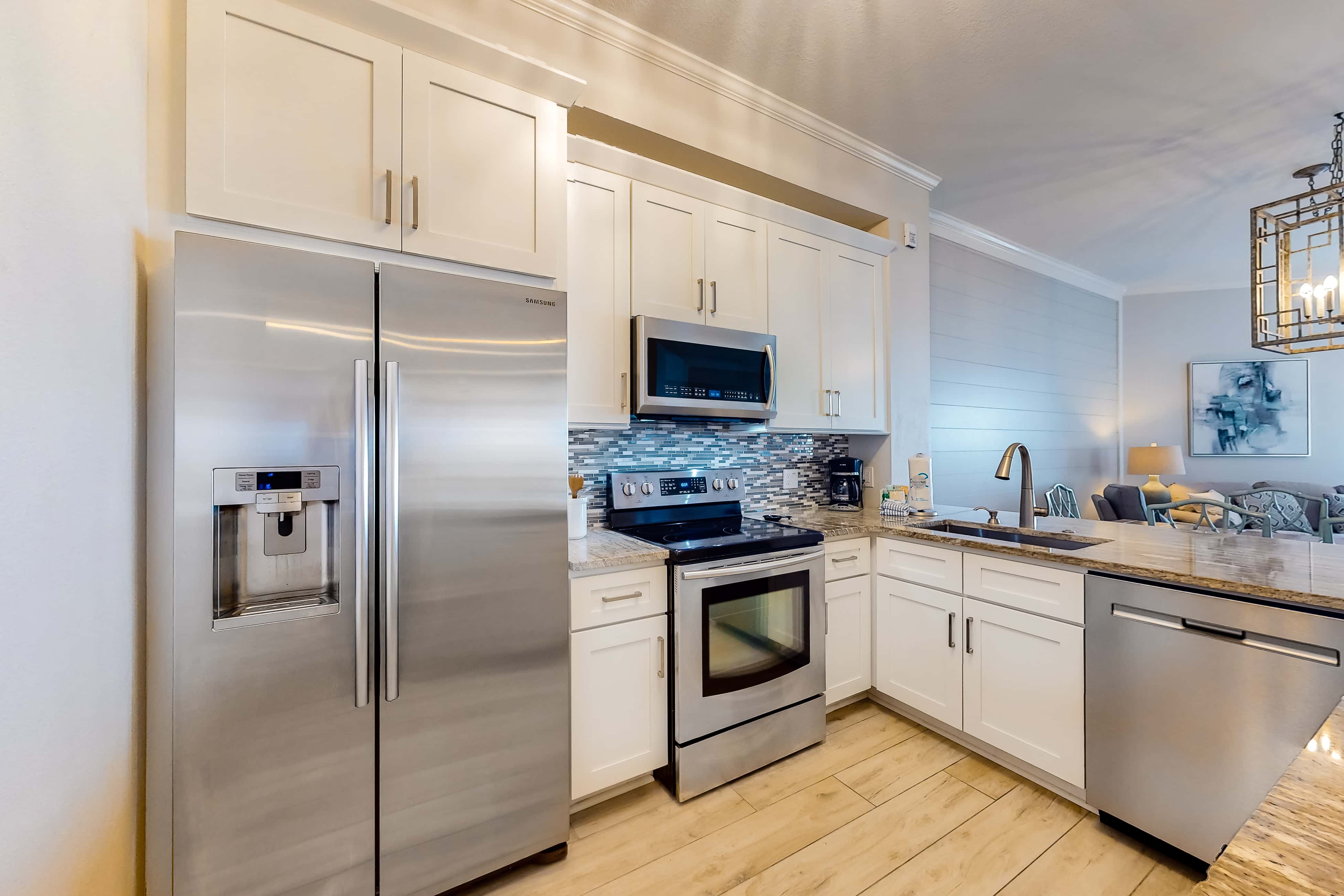 Stunning 4th-floor condo with pool, tennis, pickleball, ocean & beach view