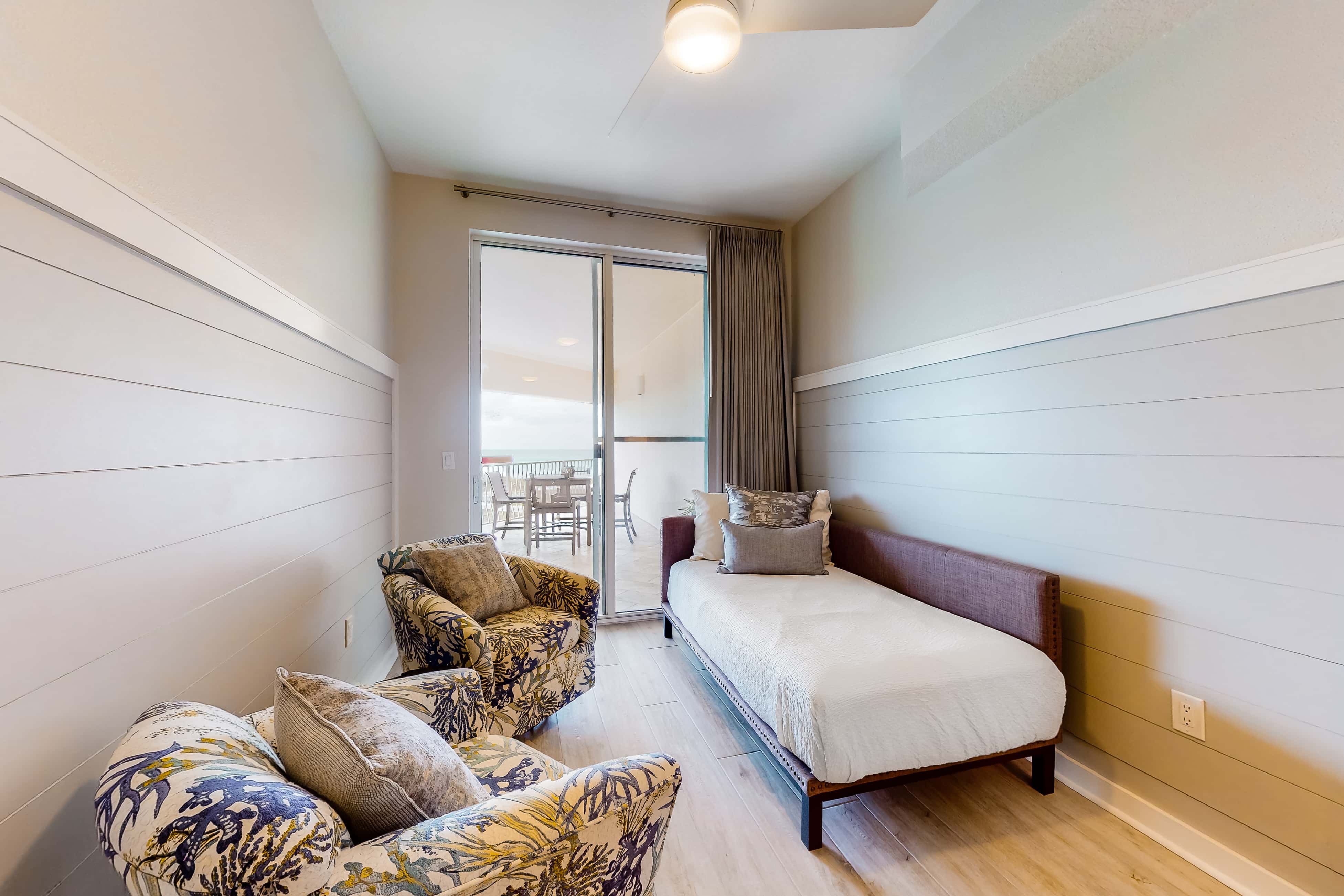 Stunning 4th-floor condo with pool, tennis, pickleball, ocean & beach view