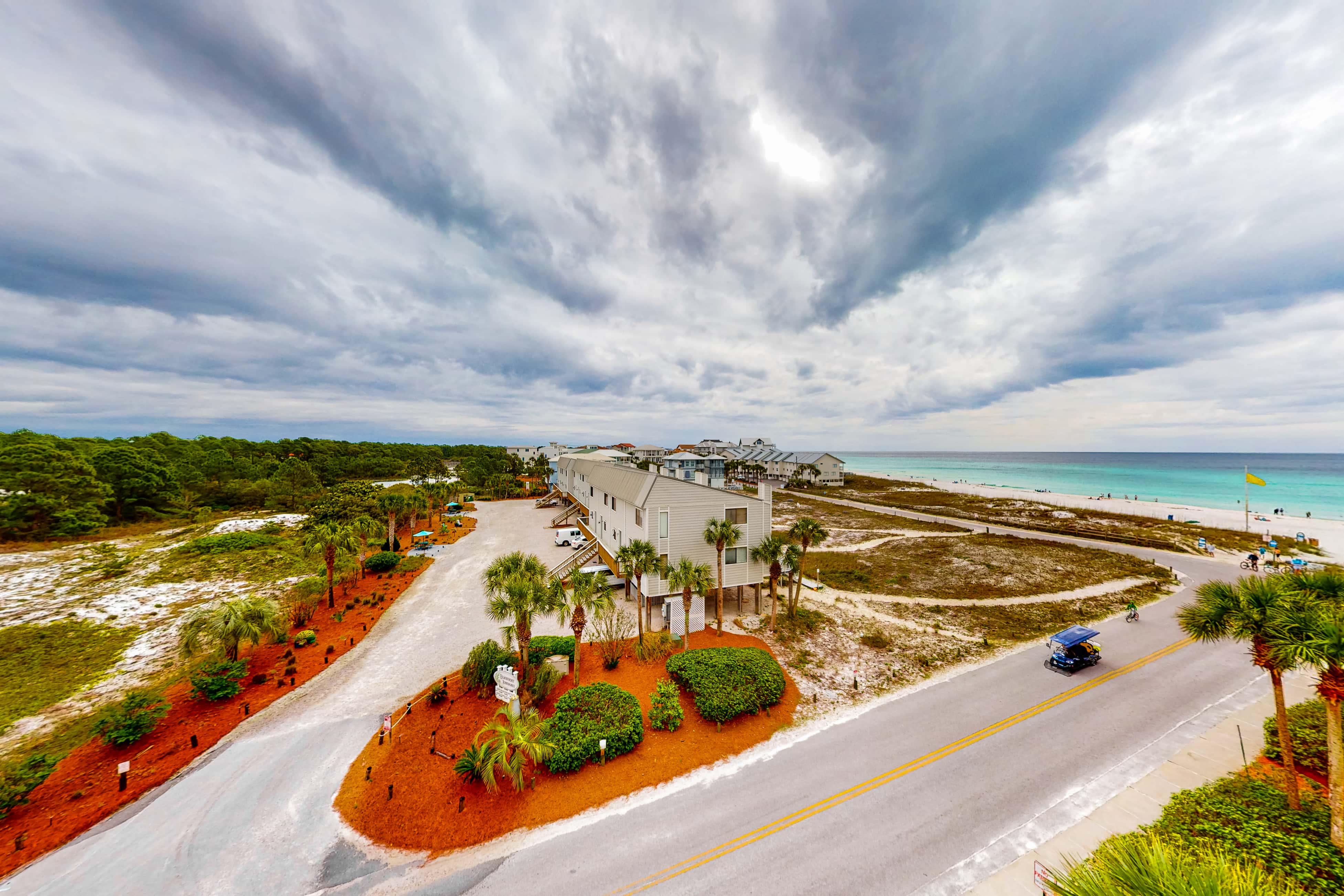 Stunning 4th-floor condo with pool, tennis, pickleball, ocean & beach view