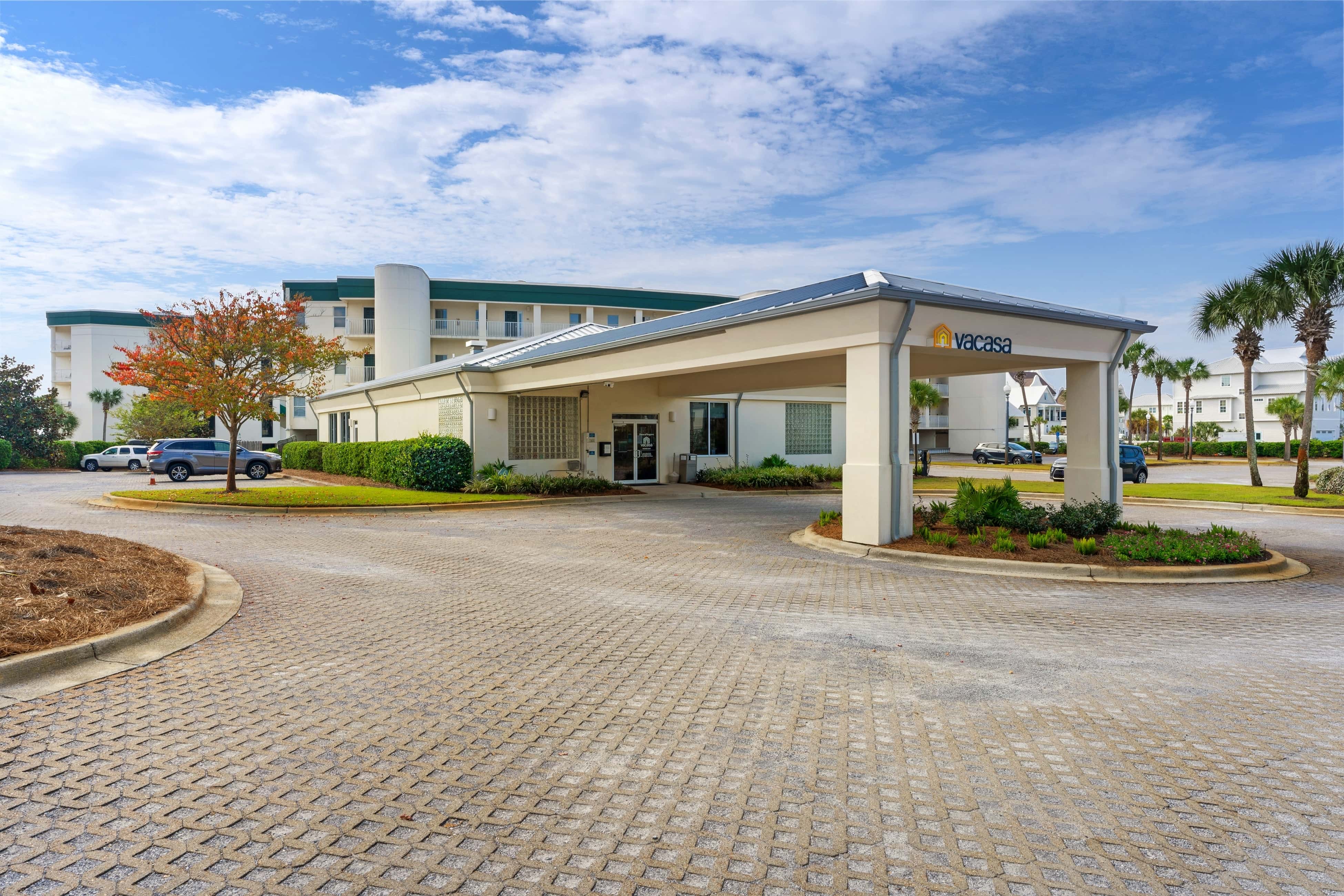 Stunning 4th-floor condo with pool, tennis, pickleball, ocean & beach view