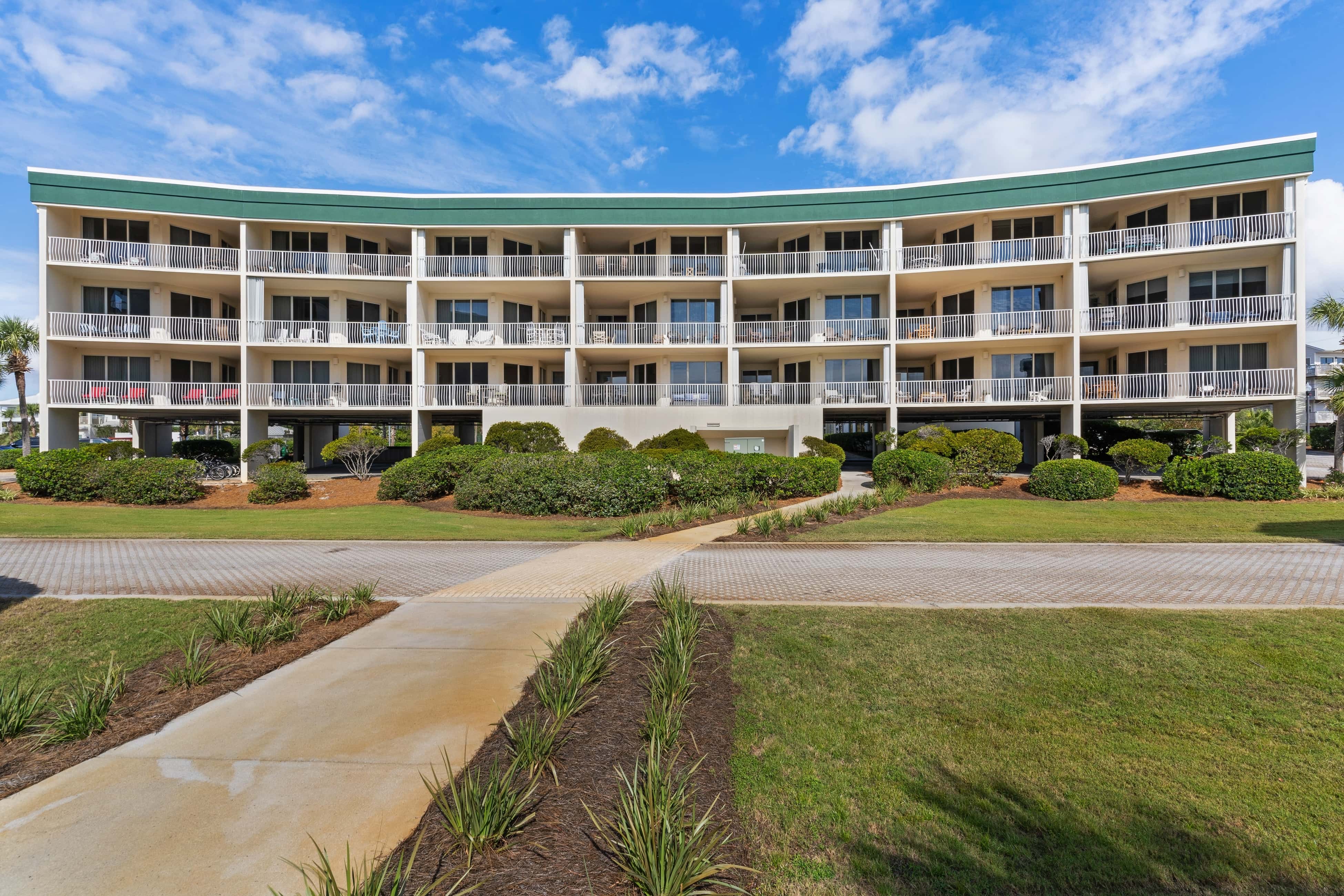 Stunning 4th-floor condo with pool, tennis, pickleball, ocean & beach view