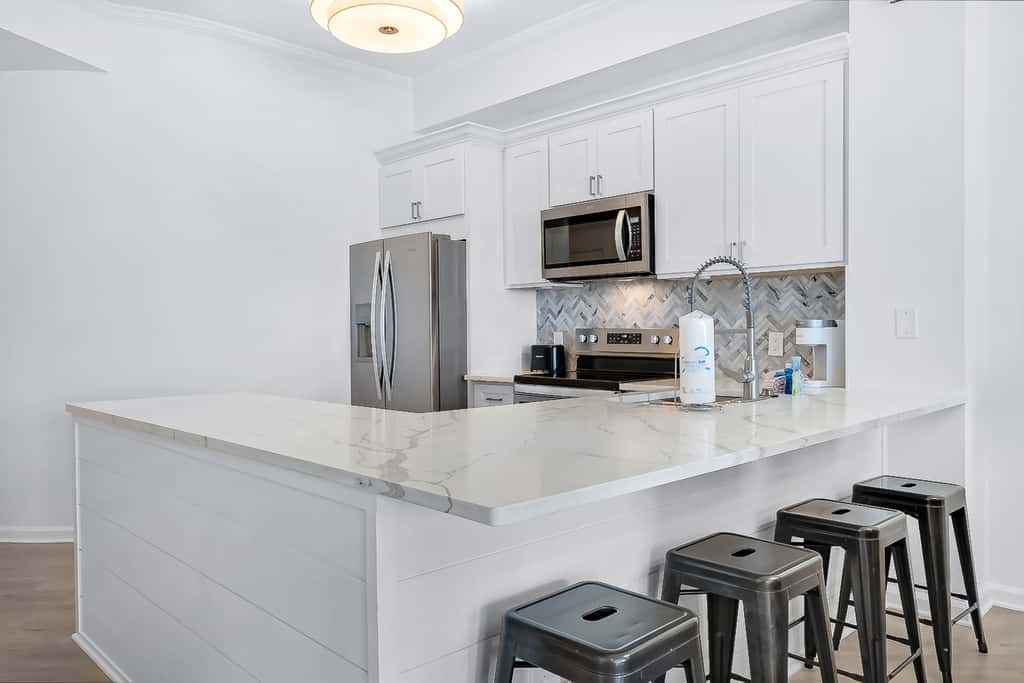 Dune it Right -Completely Updated with beach access, pool, hot tub, tennis, pickleball & gym