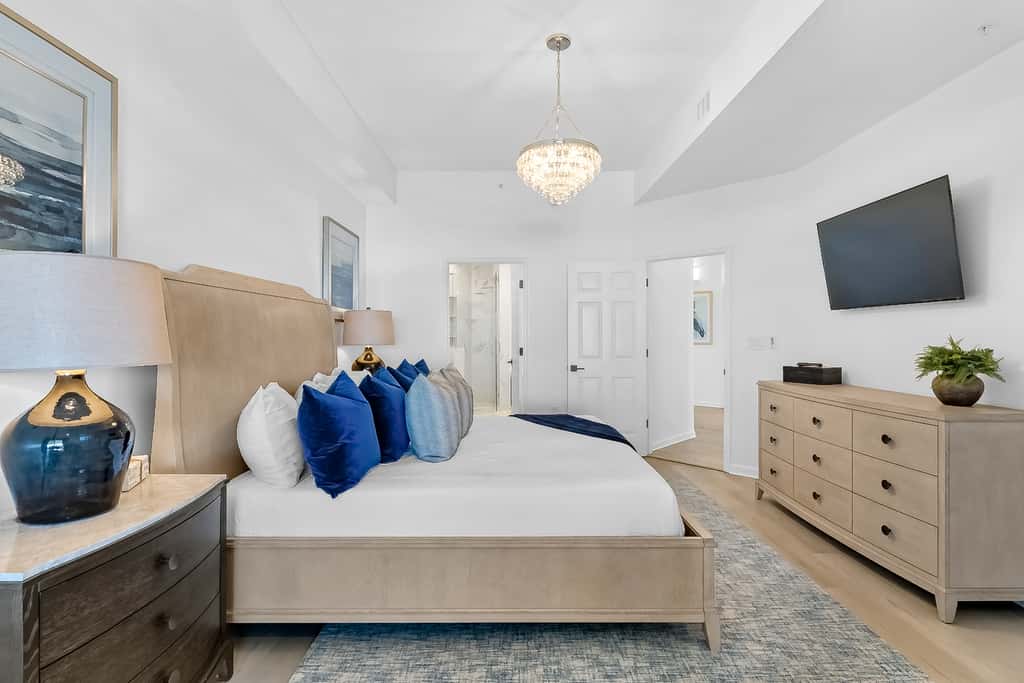 Dune it Right -Completely Updated with beach access, pool, hot tub, tennis, pickleball & gym