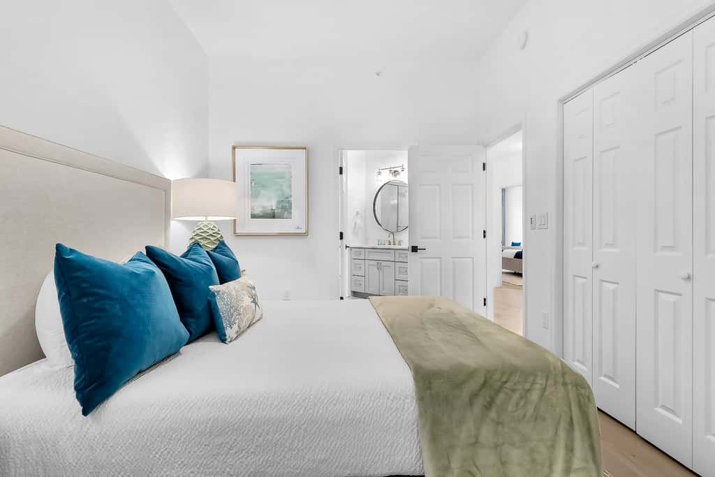 Dune it Right -Completely Updated with beach access, pool, hot tub, tennis, pickleball & gym