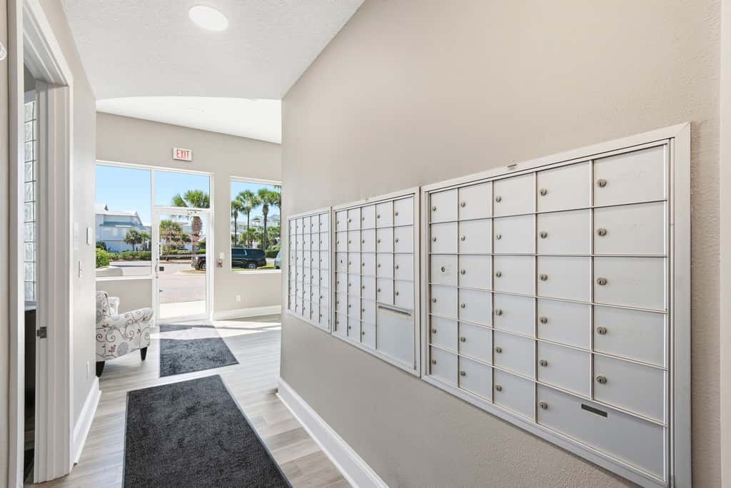 Dune it Right -Completely Updated with beach access, pool, hot tub, tennis, pickleball & gym