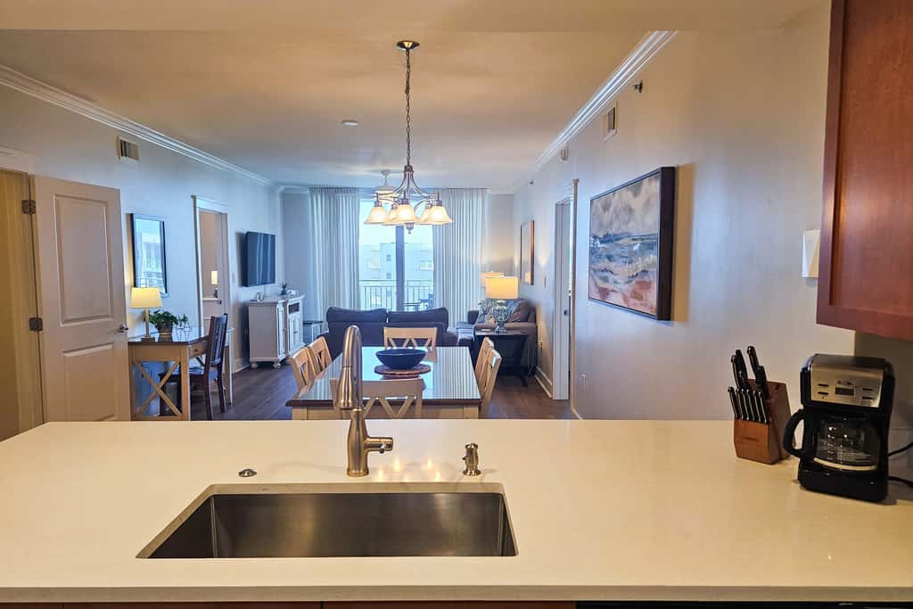 5th Floor Welcoming Condo At Waterscape! Steps To Beach! Lazy River