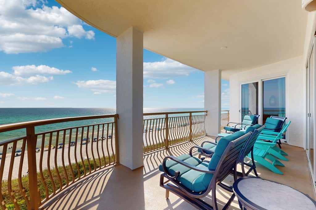 Gulf front condo with beach access, pool, hot tub, tennis & pickleball
