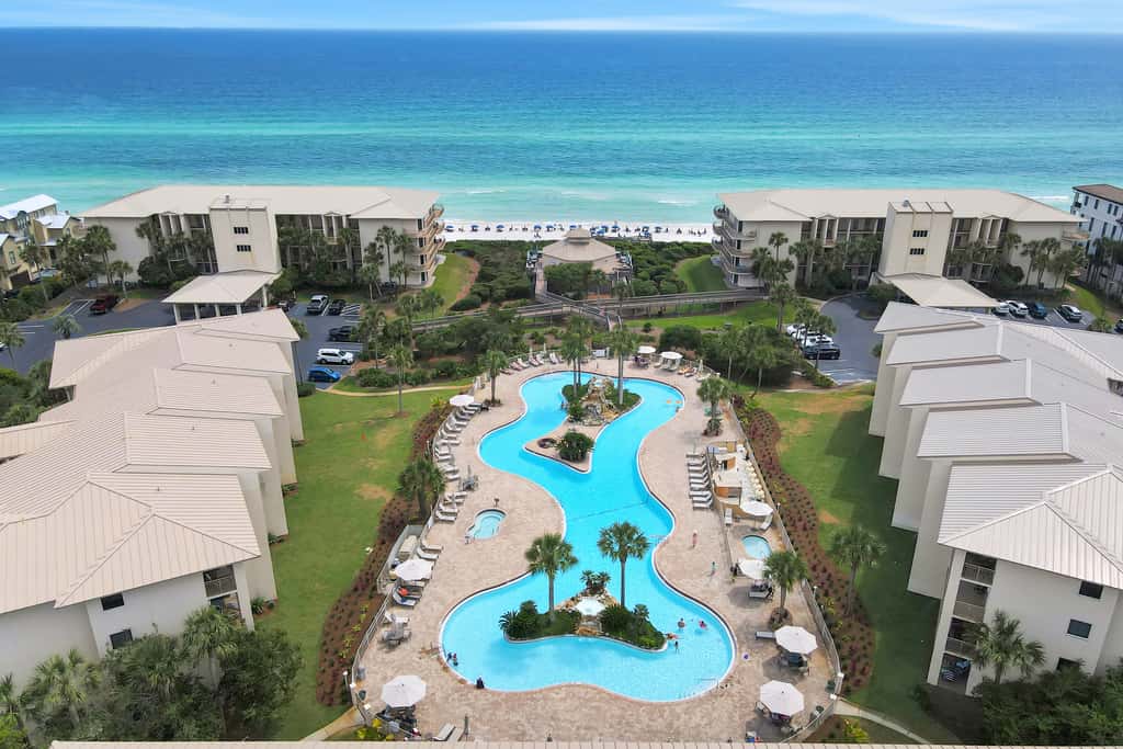 Gulf front condo with beach access, pool, hot tub, tennis & pickleball