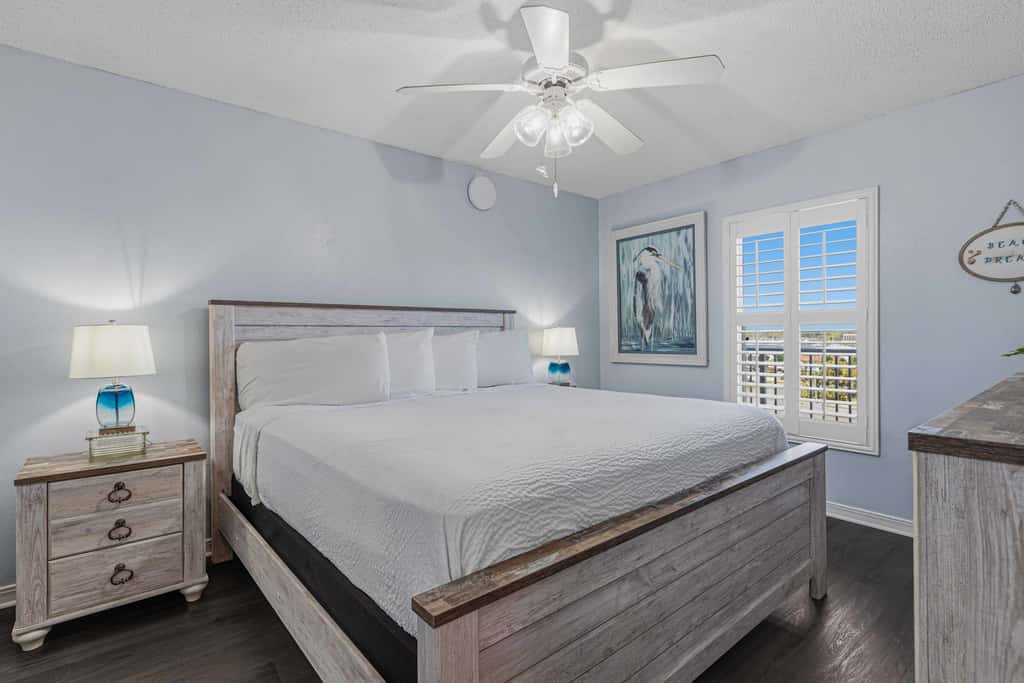 Beachfront condo with gulf views, pool, gym, & private balcony
