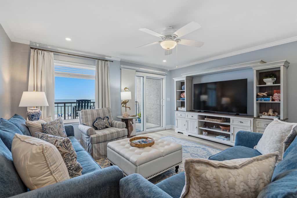 Great beachfront condo with pool & tennis - quick drive to dining