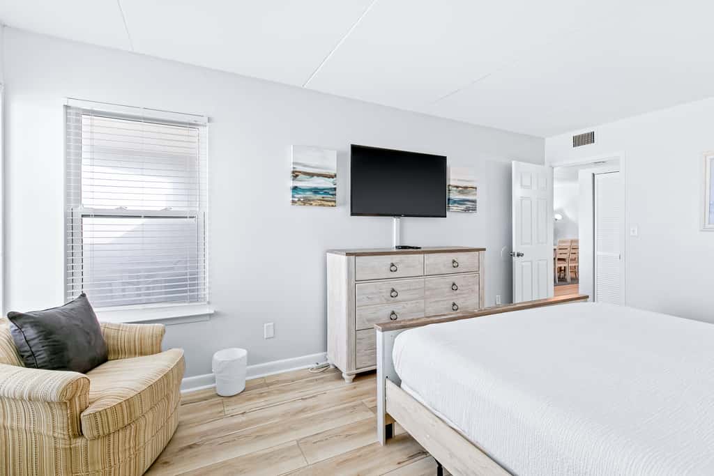 Bright third-floor Gulf-front condo directly on the beach with amazing views