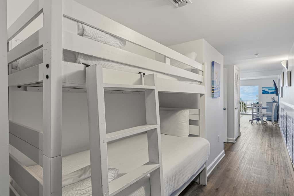 Oceanfront Condo with Shared Pool & Hot Tub, Ocean View, & Private Washer&Dryer