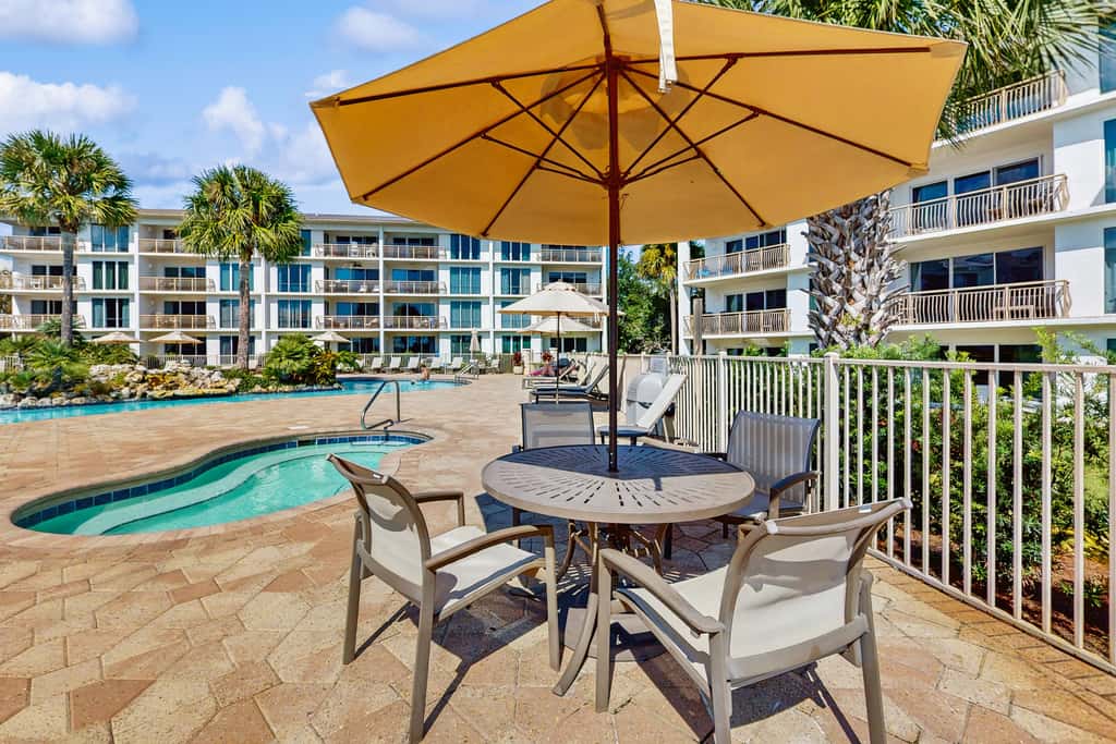 Lavish High Pointe condo with resort pool, amazing ocean view & pickleball