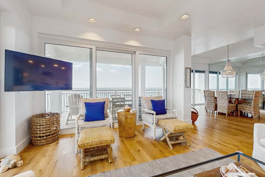 Lavish High Pointe condo with resort pool, amazing ocean view & pickleball