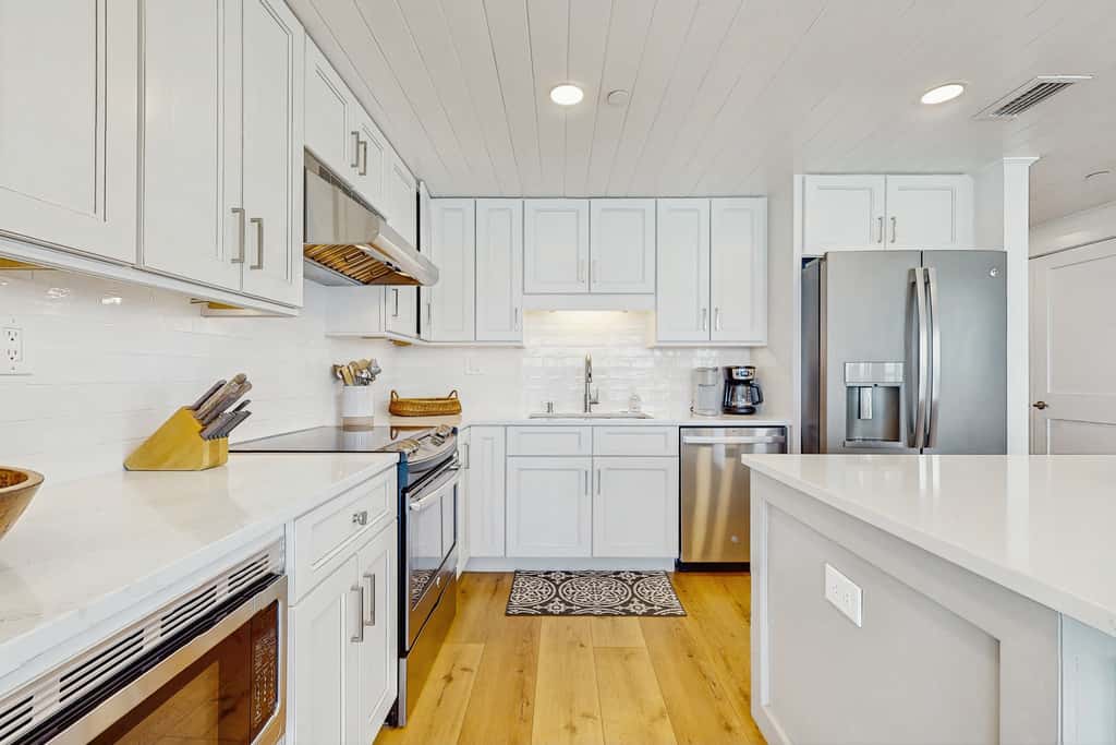 Lavish High Pointe condo with resort pool, amazing ocean view & pickleball