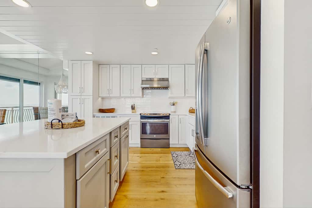 Lavish High Pointe condo with resort pool, amazing ocean view & pickleball