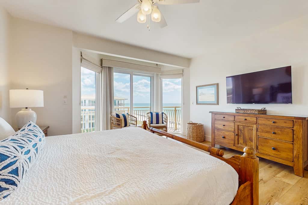 Lavish High Pointe condo with resort pool, amazing ocean view & pickleball