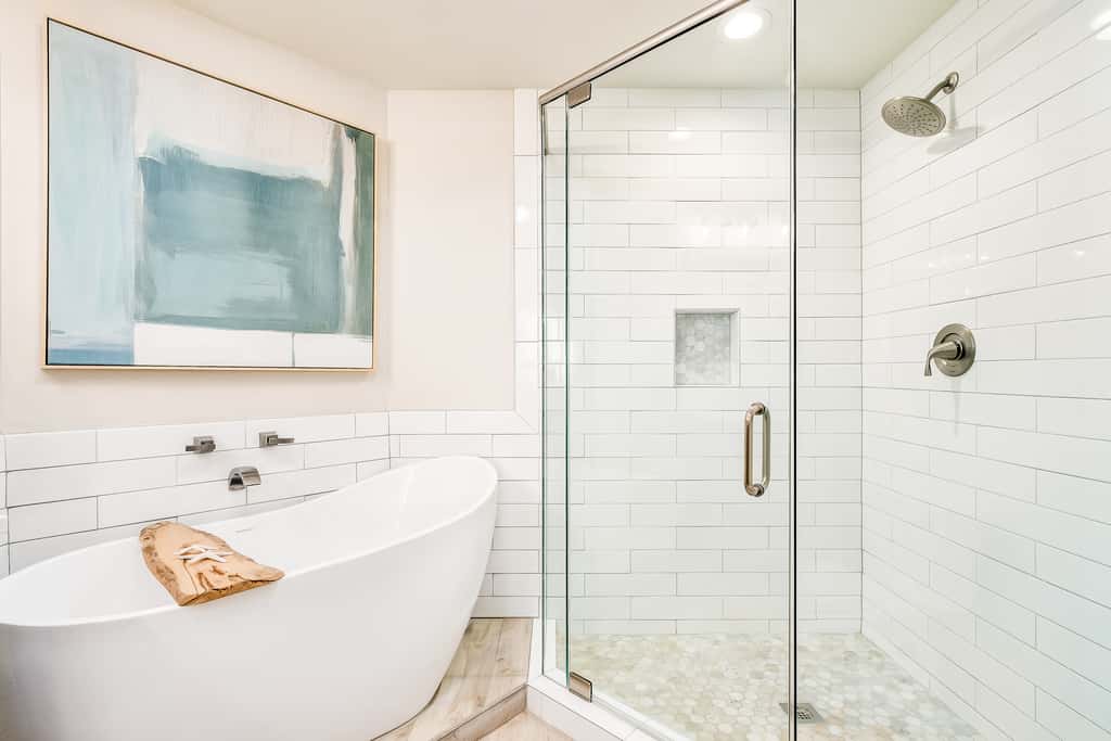 Chic first-floor condo with Gulf & pool view & pickleball - steps to beach