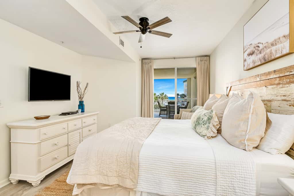 Chic first-floor condo with Gulf & pool view & pickleball - steps to beach