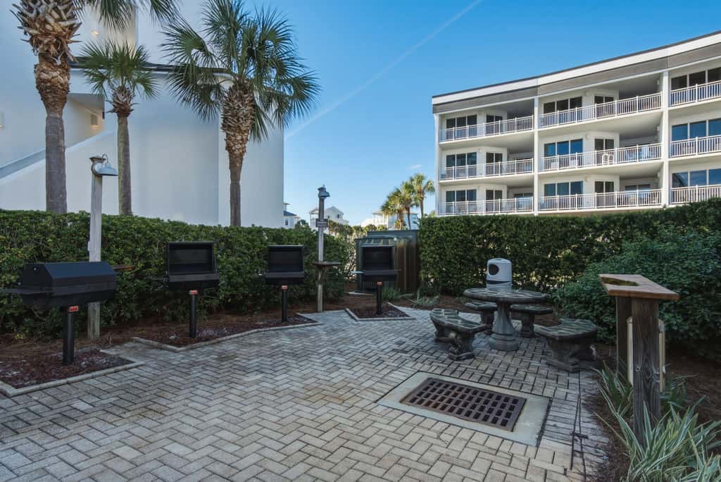 Chic first-floor condo with Gulf & pool view & pickleball - steps to beach