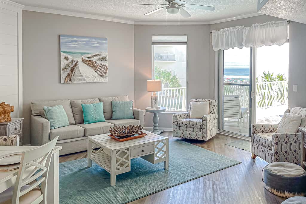 Beautifully decorated oceanfront condo with resort pool, & huge walk-in showers