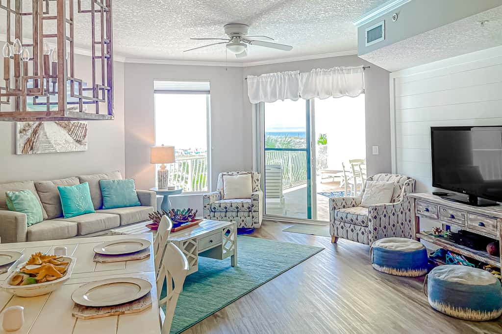 Beautifully decorated oceanfront condo with resort pool, & huge walk-in showers