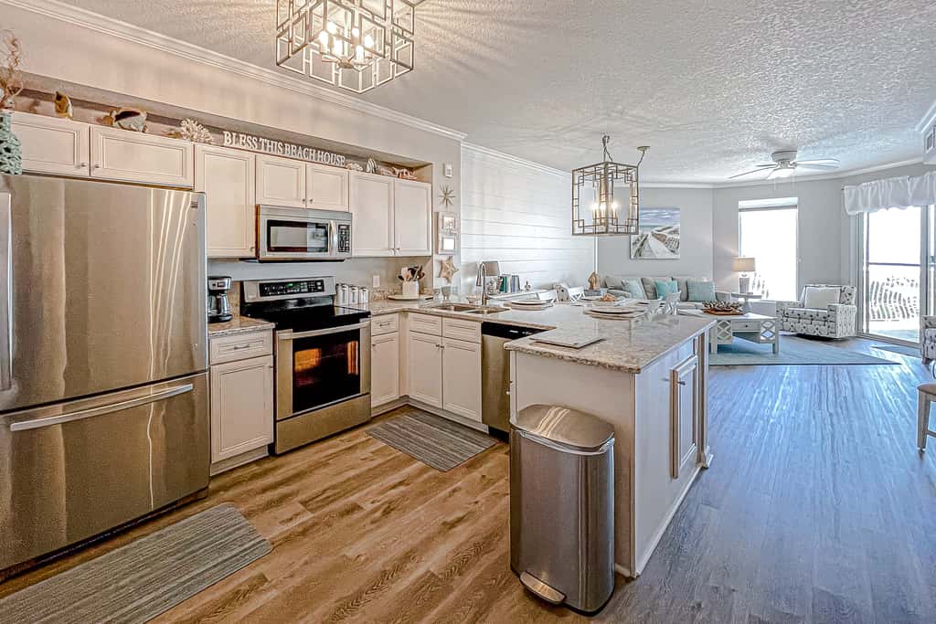 Beautifully decorated oceanfront condo with resort pool, & huge walk-in showers