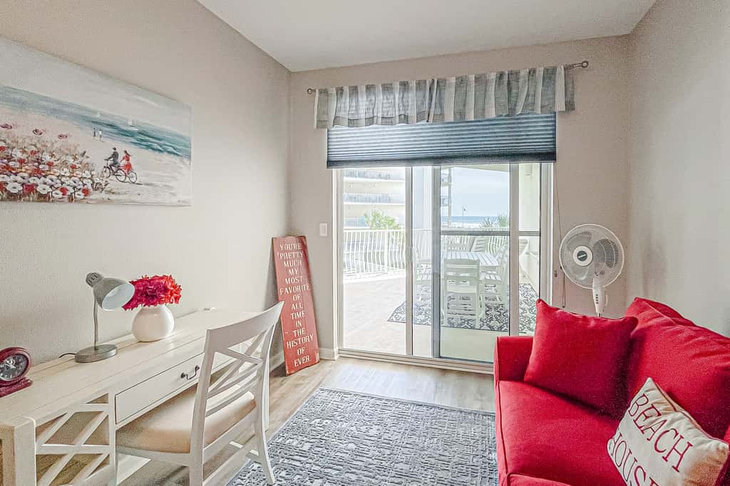 Beautifully decorated oceanfront condo with resort pool, & huge walk-in showers