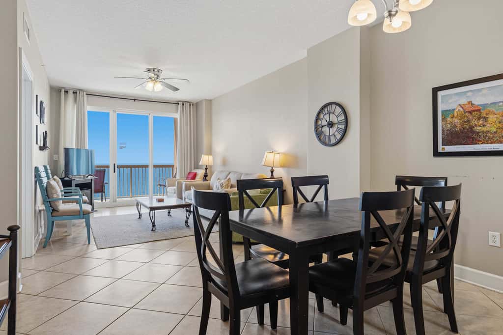 24th-floor oceanfront condo with pool access, ocean view & WD