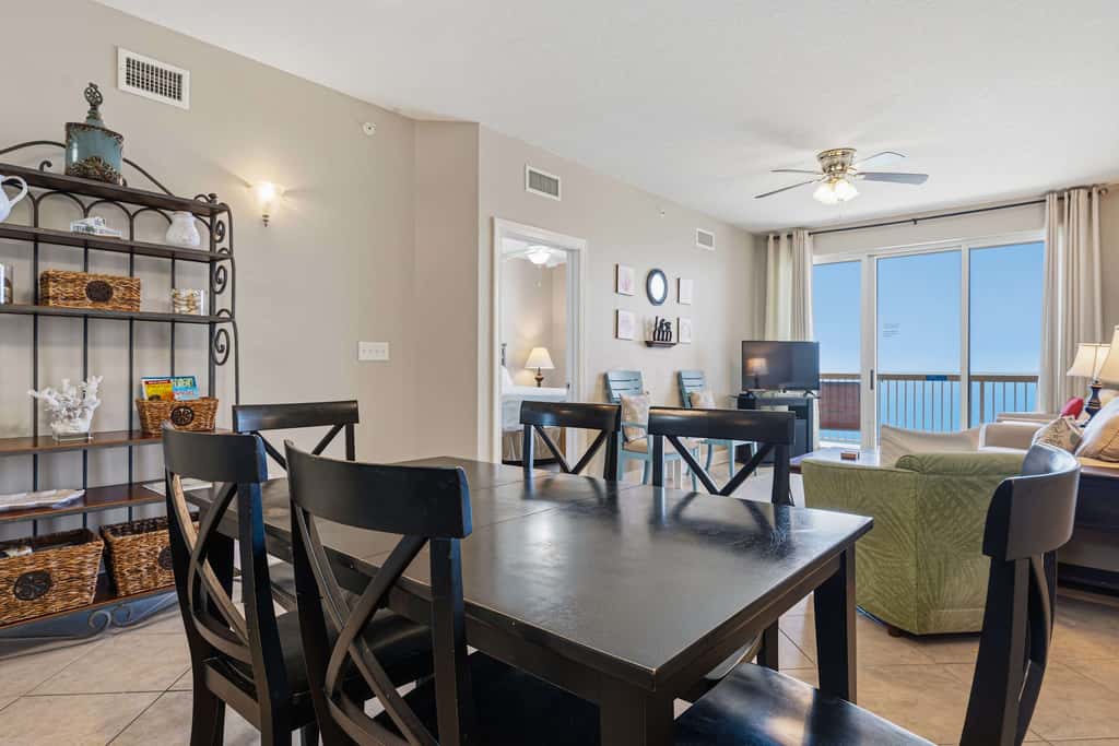 24th-floor oceanfront condo with pool access, ocean view & WD
