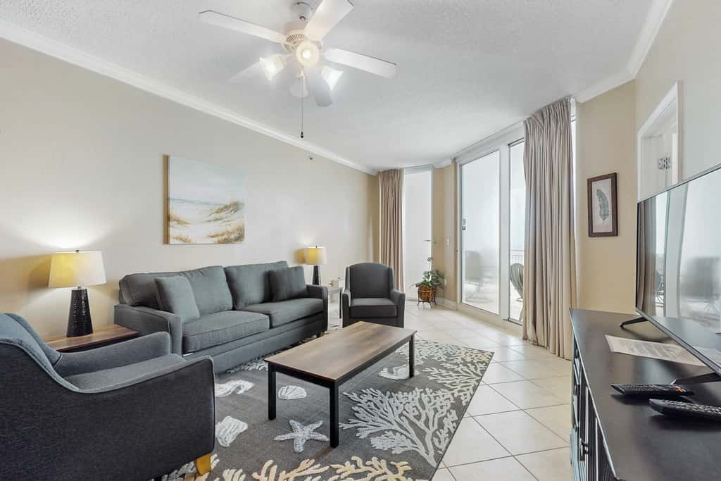 11th-floor, Gulf-front condo with views, pools, hot tub & tennis