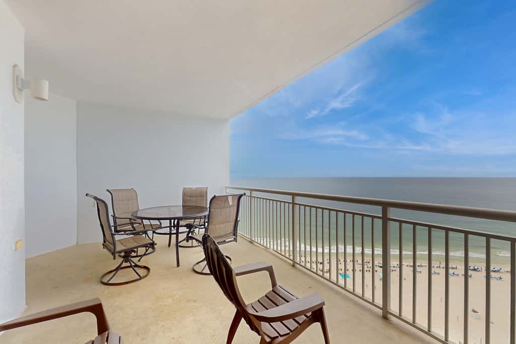 11th-floor, Gulf-front condo with views, pools, hot tub & tennis