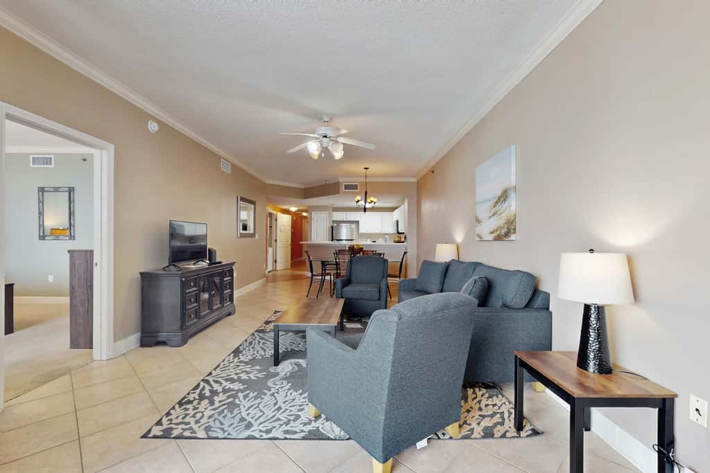 11th-floor, Gulf-front condo with views, pools, hot tub & tennis