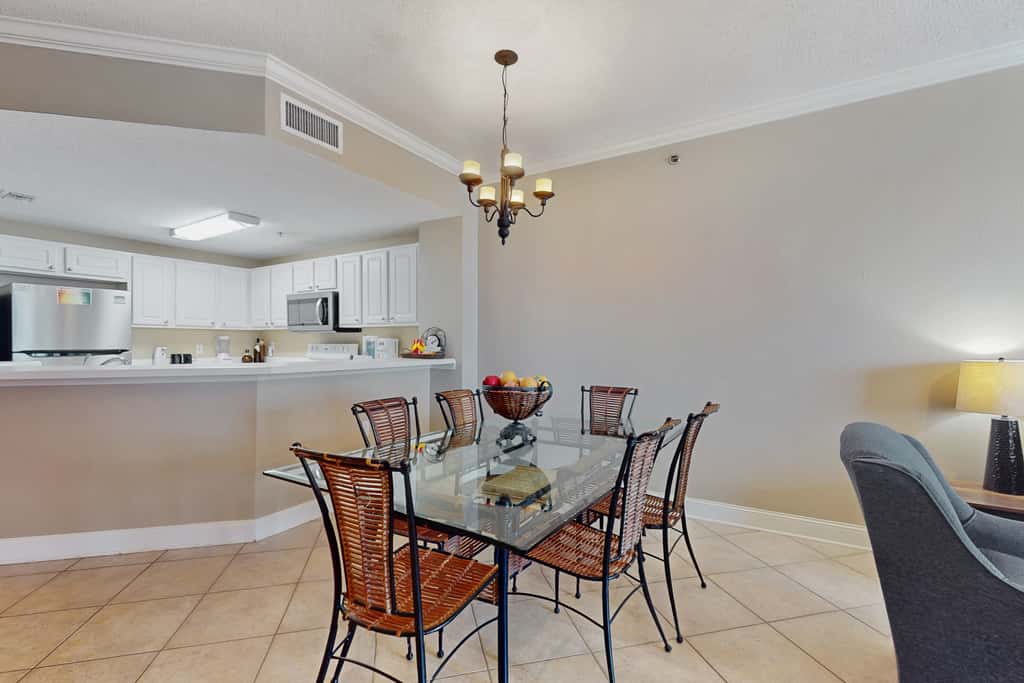11th-floor, Gulf-front condo with views, pools, hot tub & tennis