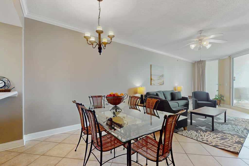 11th-floor, Gulf-front condo with views, pools, hot tub & tennis