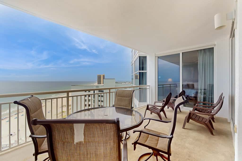 11th-floor, Gulf-front condo with views, pools, hot tub & tennis