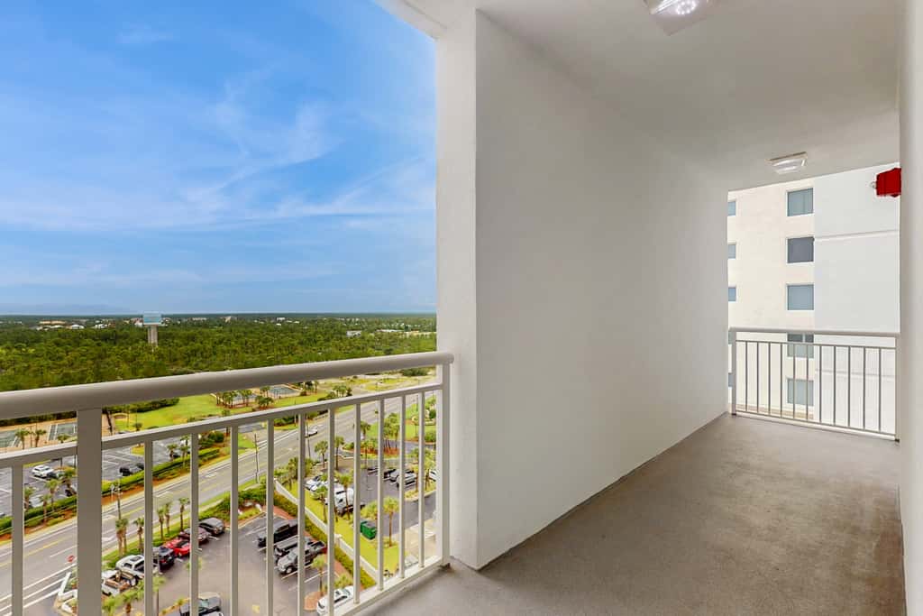 11th-floor, Gulf-front condo with views, pools, hot tub & tennis