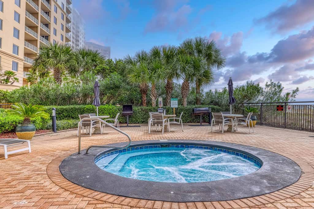 11th-floor, Gulf-front condo with views, pools, hot tub & tennis