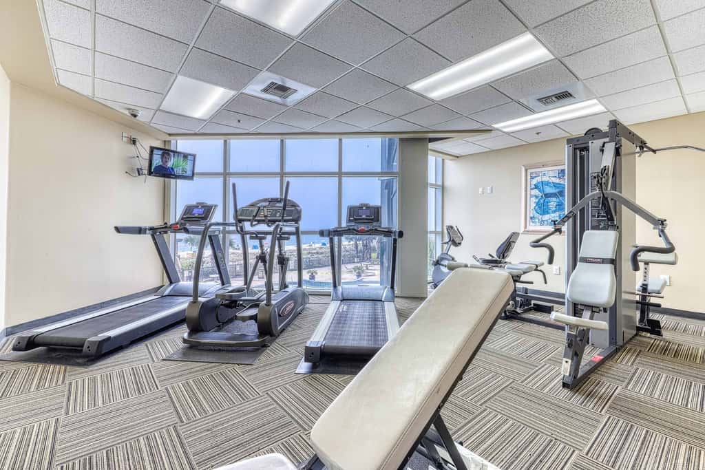 11th-floor, Gulf-front condo with views, pools, hot tub & tennis