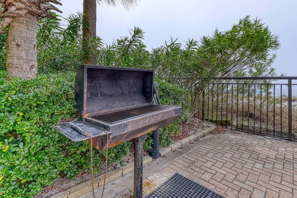 11th-floor, Gulf-front condo with views, pools, hot tub & tennis