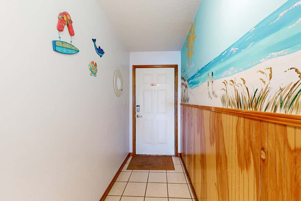 1st floor gulf front condo with amazing views, charcoal grills - walk to the beach