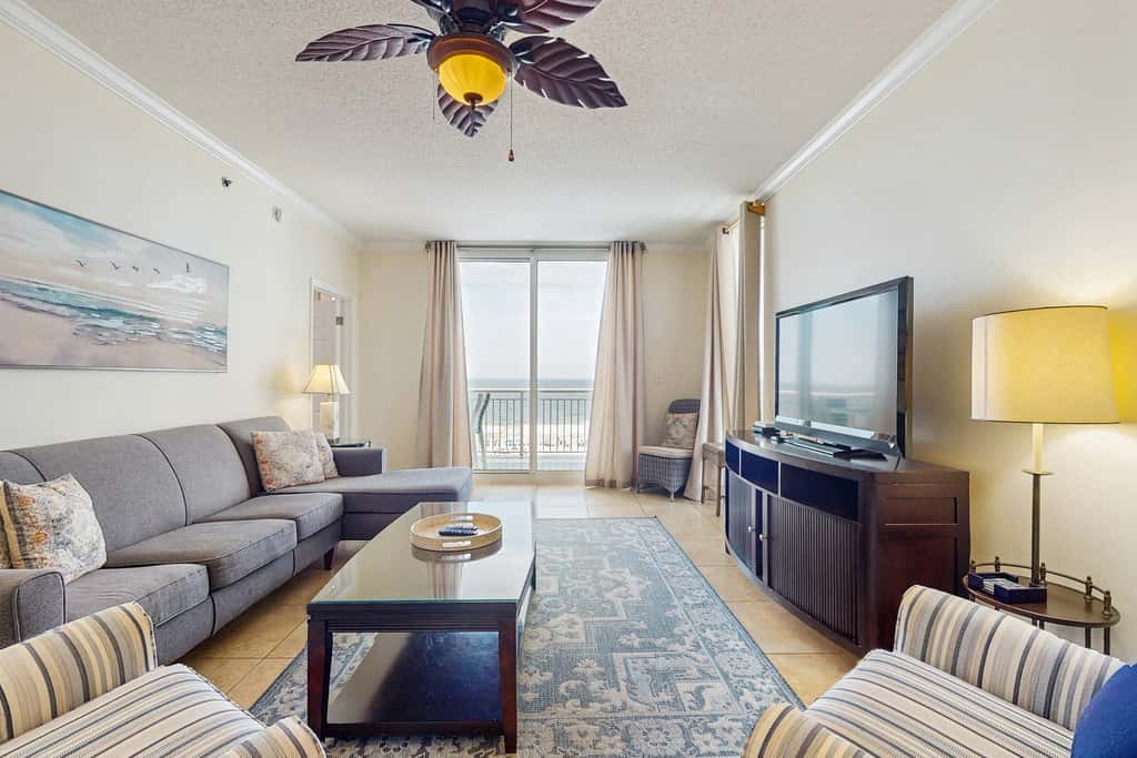 Gulf-front snowbird-friendly condo with pools, tennis, hot tub, balcony, gym, AC