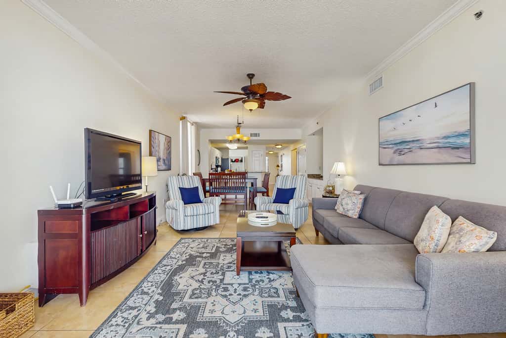 Gulf-front snowbird-friendly condo with pools, tennis, hot tub, balcony, gym, AC