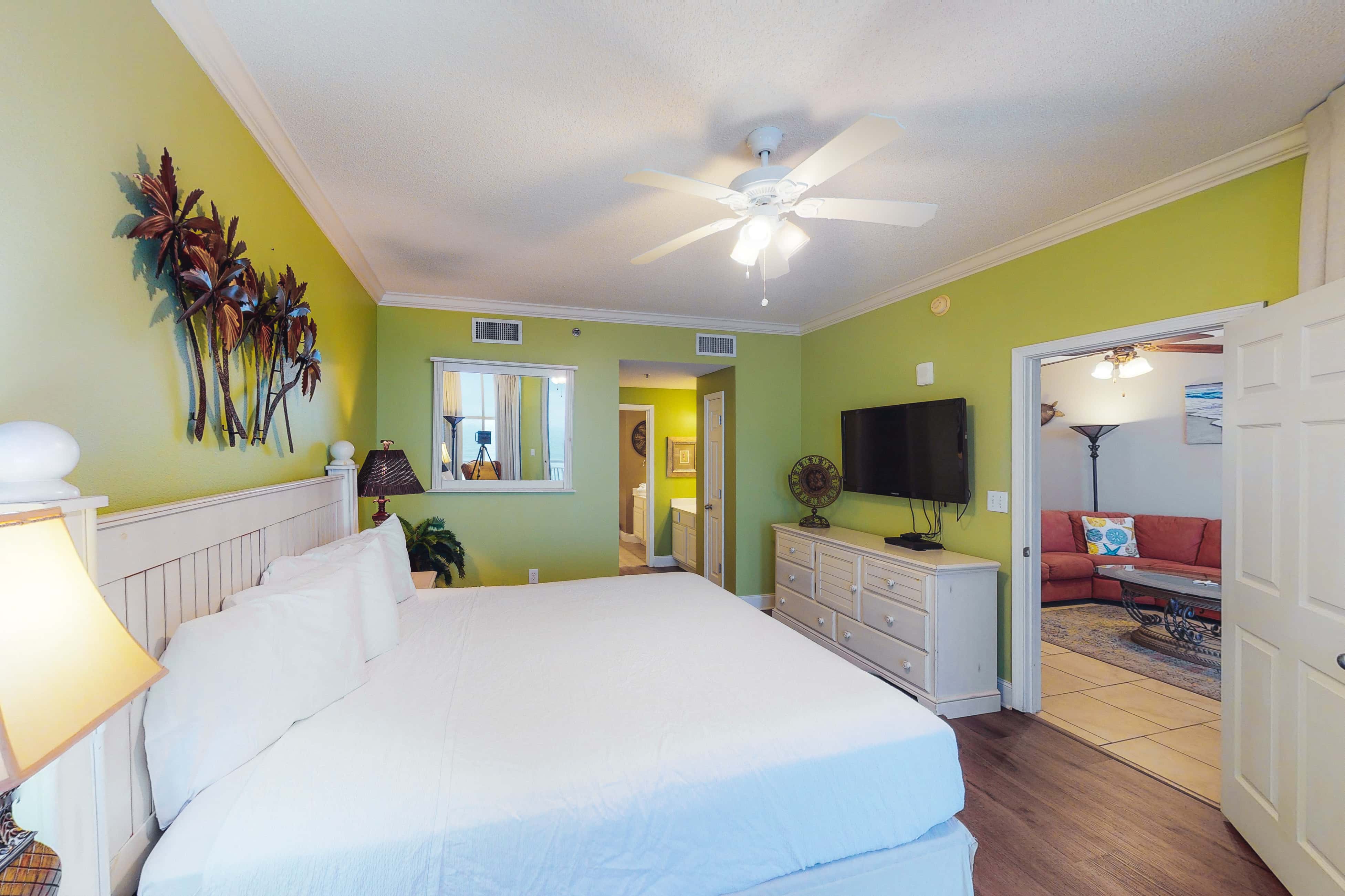 Coastal condo steps to beach with pools, hot tub, gym & amazing views