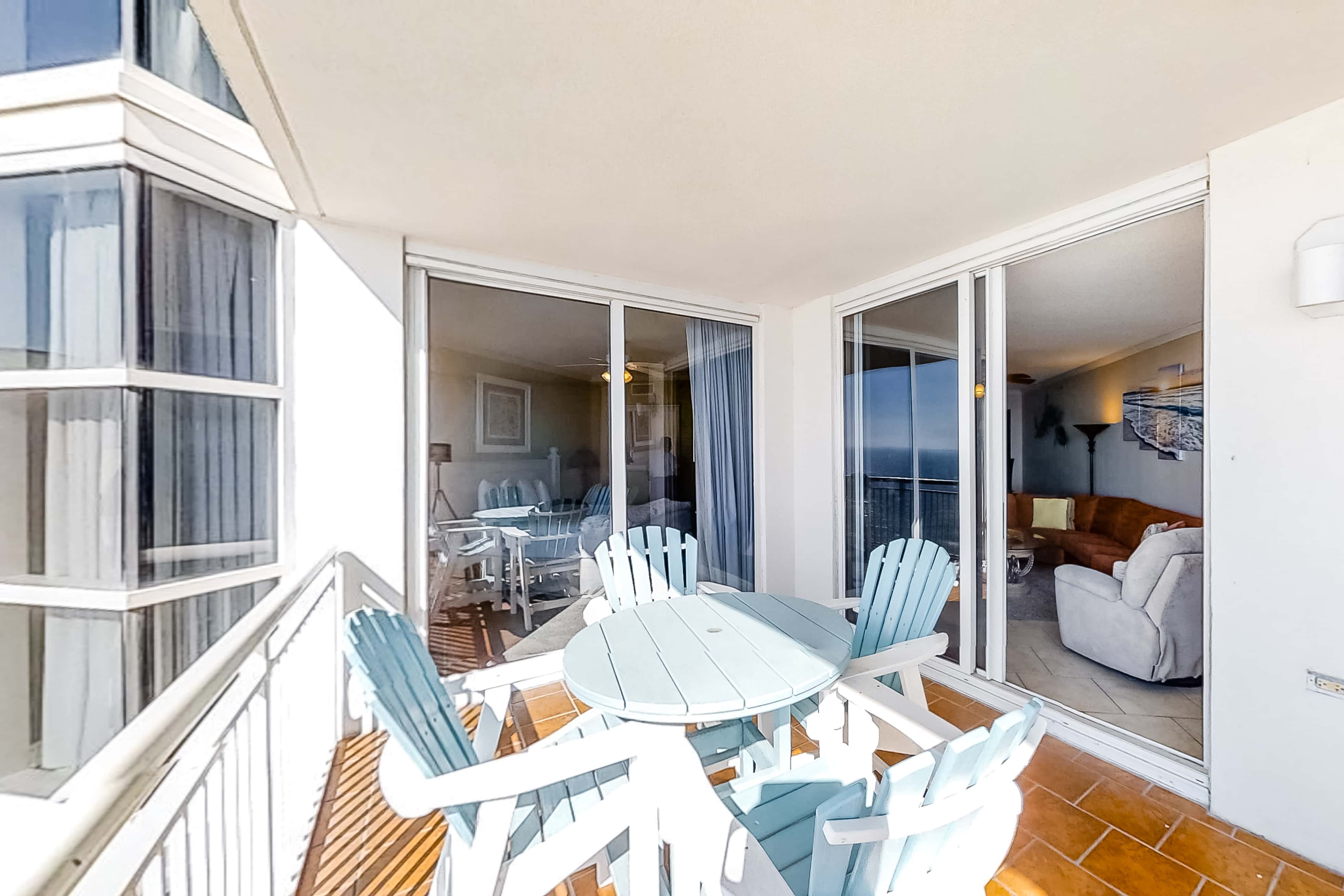 Coastal condo steps to beach with pools, hot tub, gym & amazing views